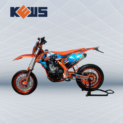 Πρότυπο εμπορικών σημάτων K16 Kews στις έξοχες Motard μοτοσικλέτες 120KM/H NC450 Efi