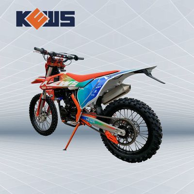 300CC Enduro μοτοσυκλέτα με 19KW ισχύ και ταχύτητα 120KM / H