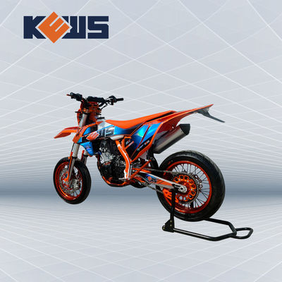 Πρότυπο εμπορικών σημάτων K16 Kews στις έξοχες Motard μοτοσικλέτες 120KM/H NC450 Efi