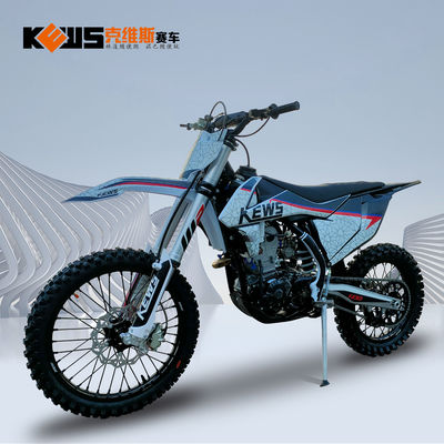 Ο αέρας της Honda NC300S δρόσισε τις ενιαίες μοτοσικλέτες κυλίνδρων με την έγχυση εξαερωτήρων και καυσίμων