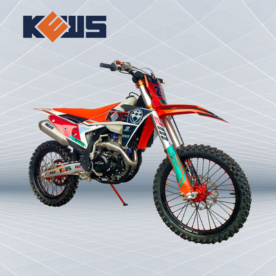 K23 το πρότυπο νερό Zongshen NC300S ποδηλάτων ρύπου Enduro δρόσισε τέσσερις κόκκινες και μαύρες μοτοσικλέτες κτυπήματος