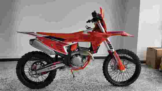 High-Performance 350cc Motorcycle with 33.5kW Power 160km/h Max Speed and 1460mm Wheelbase for Motocross