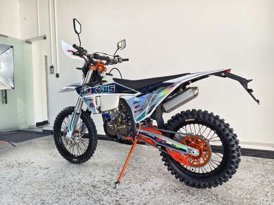 KEWS k23 R-edition 4χρονη Enduro μοτοσικλέτα με 21,0 kW ισχύς 25,0 N*m Max Torque και 140 km/h μέγιστη ταχύτητα