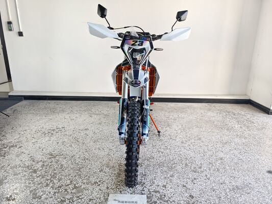 KEWS k23 R-edition 4χρονη Enduro μοτοσικλέτα με 21,0 kW ισχύς 25,0 N*m Max Torque και 140 km/h μέγιστη ταχύτητα